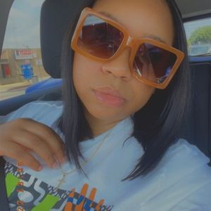 Meet your Posher, Janae